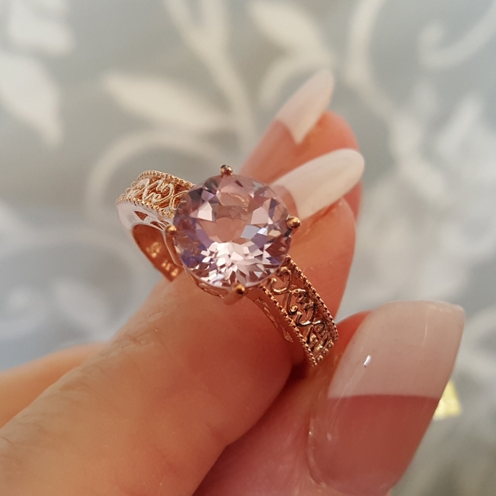 SALE! Rose De France Amethyst Solitaire - Picture 2 of 7